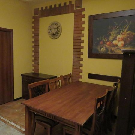 Hostel Jan In The Very Center Yerevan Exterior photo